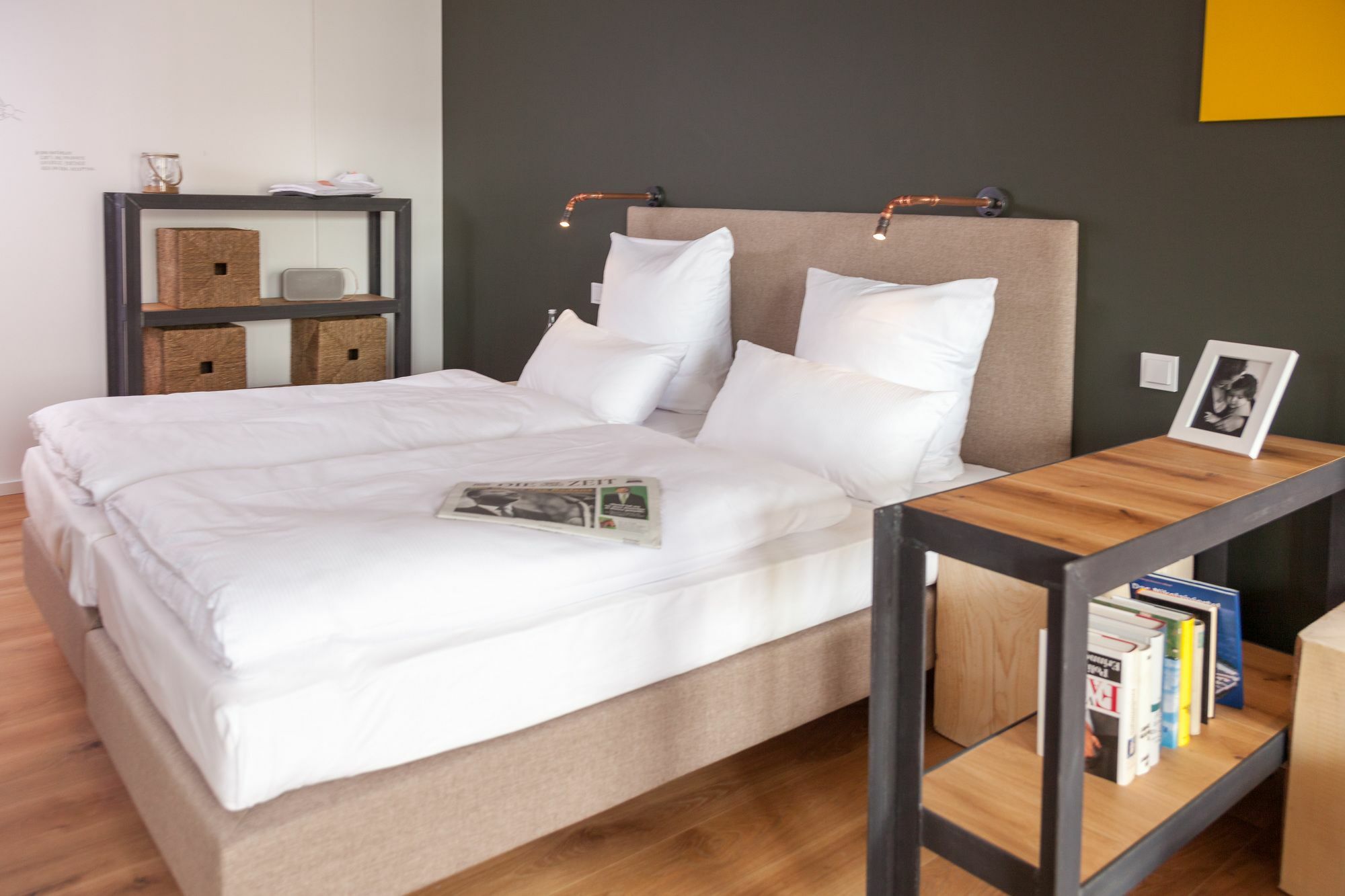 Staycity Aparthotels Dresden City Centre Exterior photo A bedroom